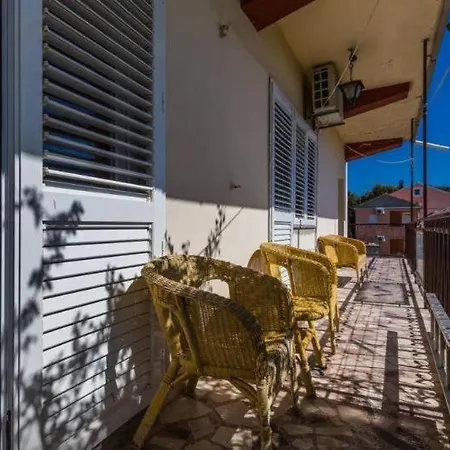 Modernes Mit Balkon