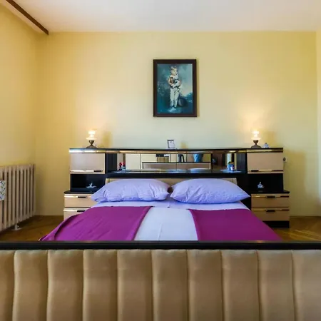 Apartment Modernes Mit Balkon