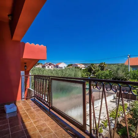 Apartment Modernes Mit Balkon Bibinje